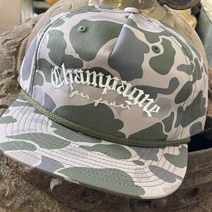 Camouflage Cap Champagne por favor